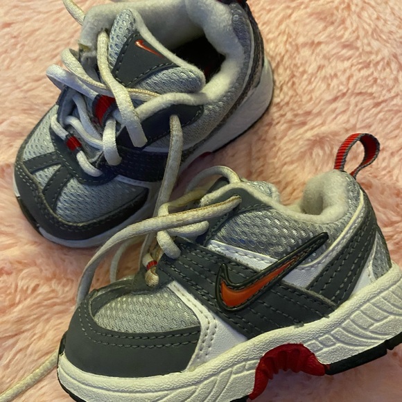 Infant Nike - Picture 6 of 6